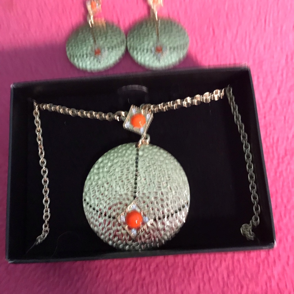 Gold Hammered & Coral Necklace & Earrings